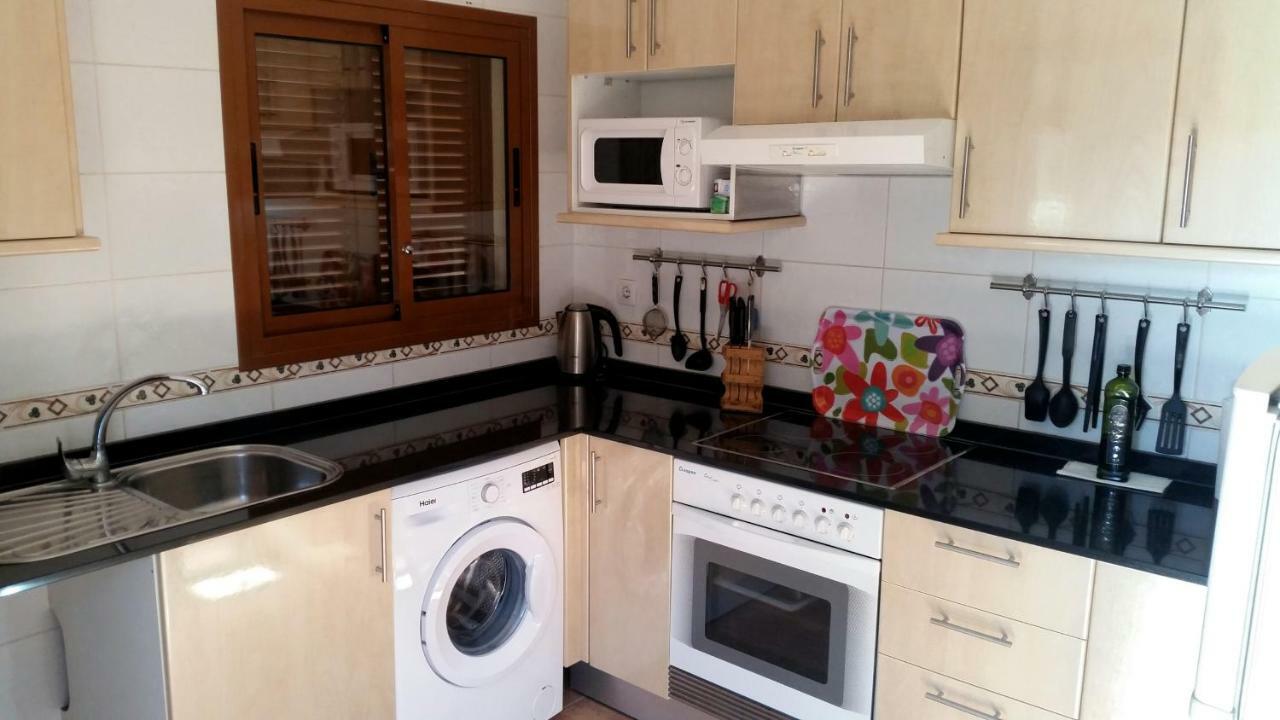 Casa Silencio, Villa With Terrace, Garden And Large Pool Area Corralejo Exterior photo